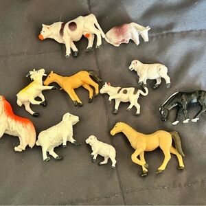 Vintage a lot of plastic animals- Jaru